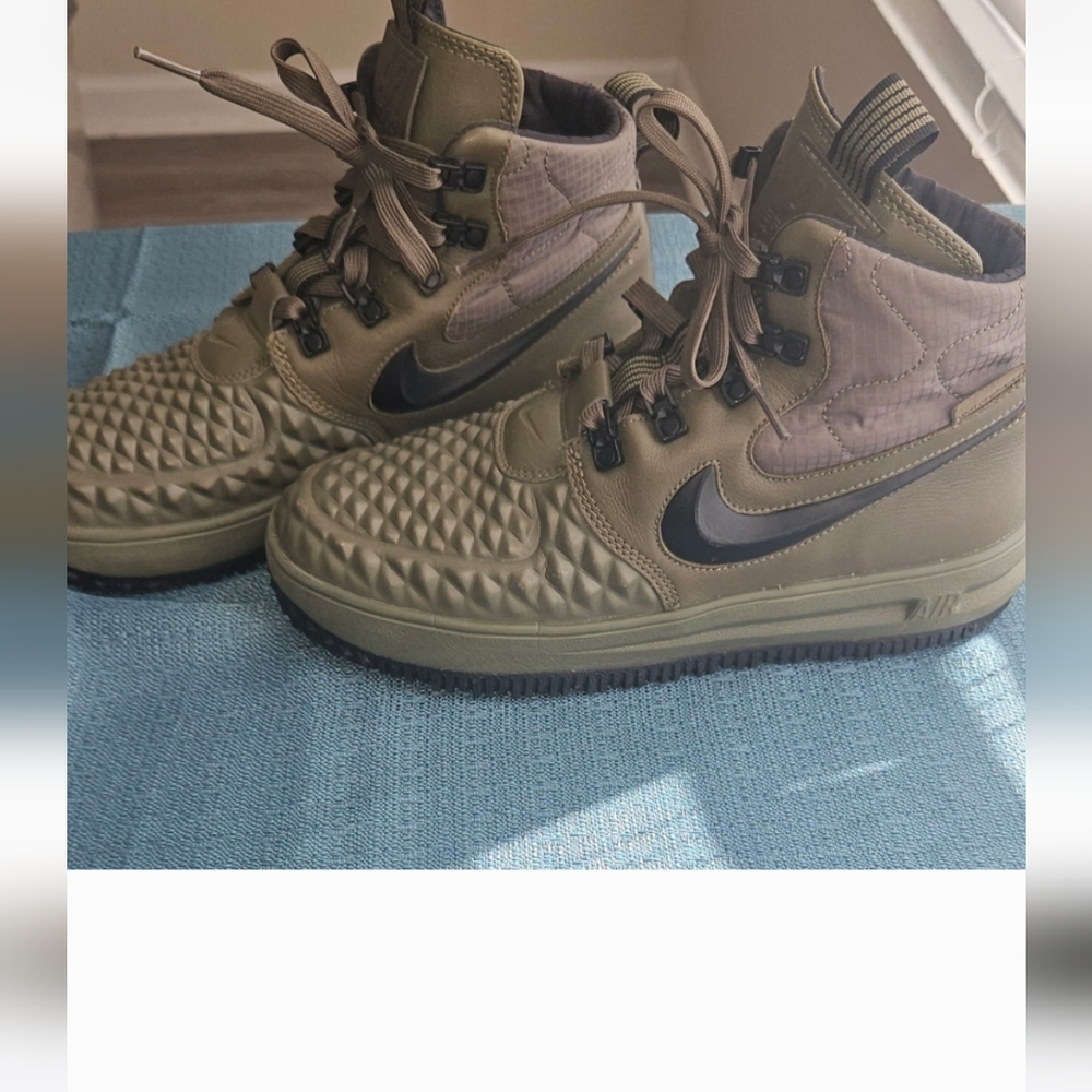 AF1 Army green sneakers
